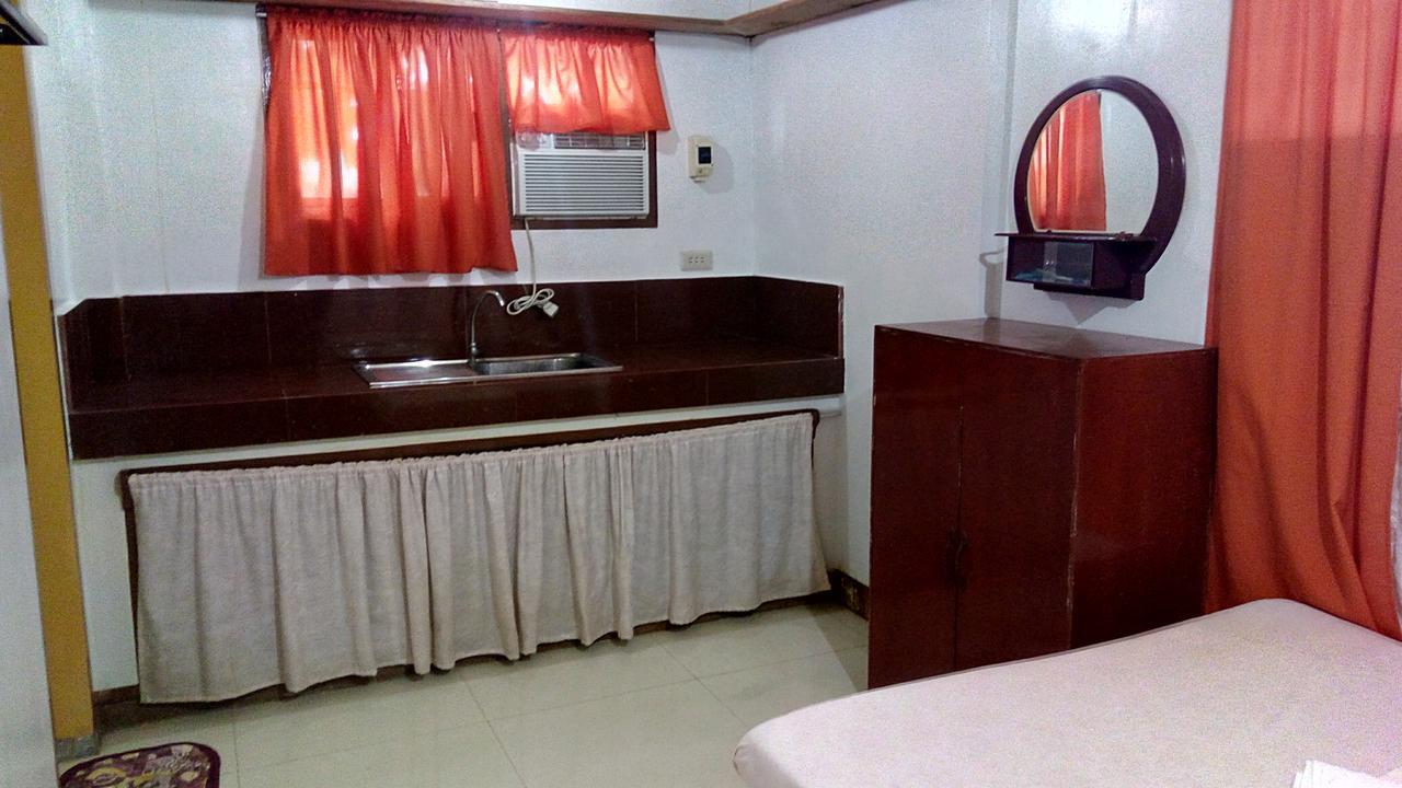 Peria Seafront Pensione Roxas (Palawan) Exterior foto