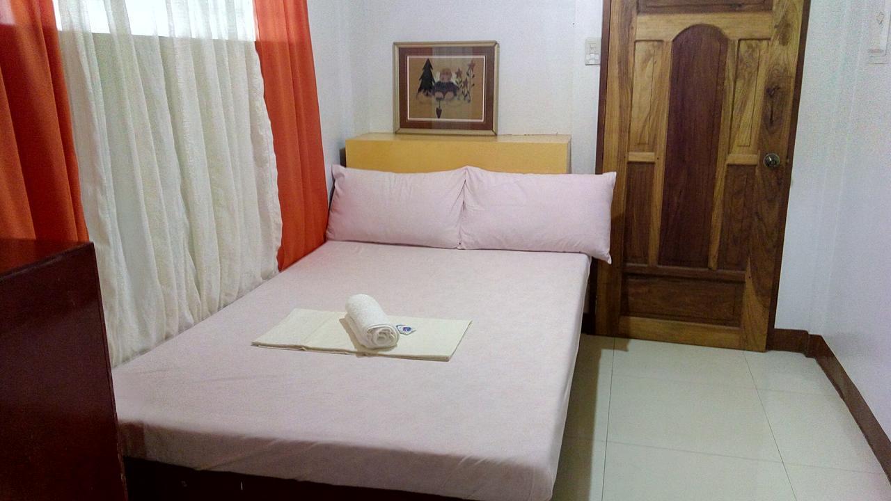 Peria Seafront Pensione Roxas (Palawan) Exterior foto